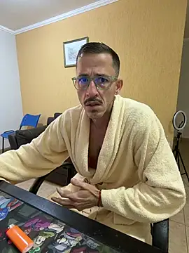 Lucasjandre online show from 06-18-26, 12:10