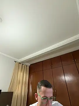 Lucasjandre online show from 06-30-26, 08:31