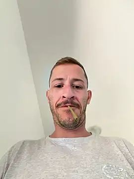 Lucasjandre online show from 07-21-26, 12:06