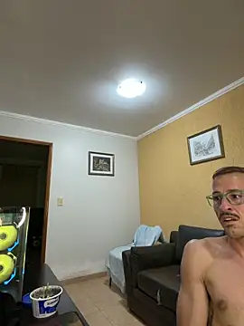Lucasjandre online show from 05-23-26, 01:04
