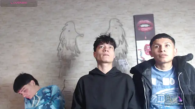 axel milo kairo and noa online show from 12-01-25, 08:32