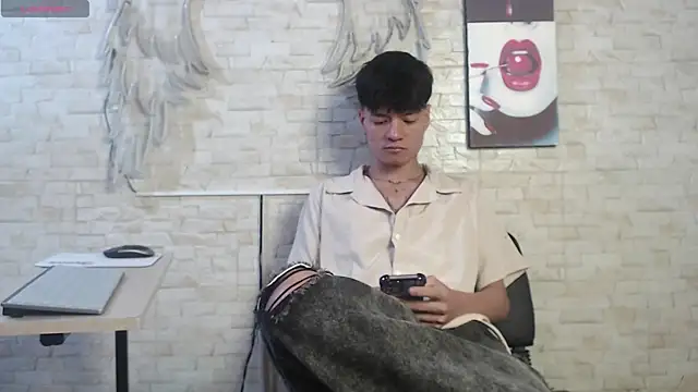 axel milo kairo and noa online show from 02-25-26, 03:23