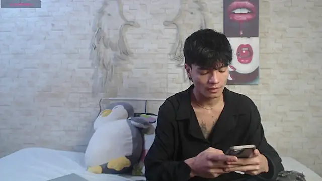 axel milo kairo and noa online show from 01-16-26, 05:28