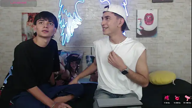 axel milo kairo and noa online show from 11-12-25, 08:23