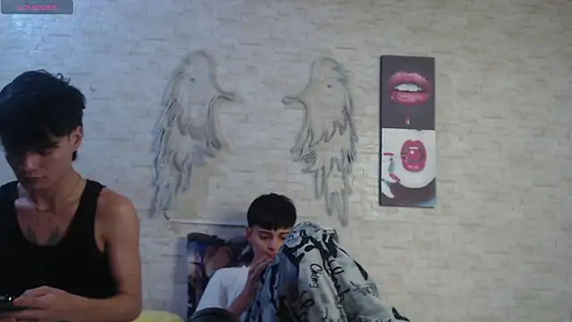 axel milo kairo and noa online show from 02-10-26, 05:23