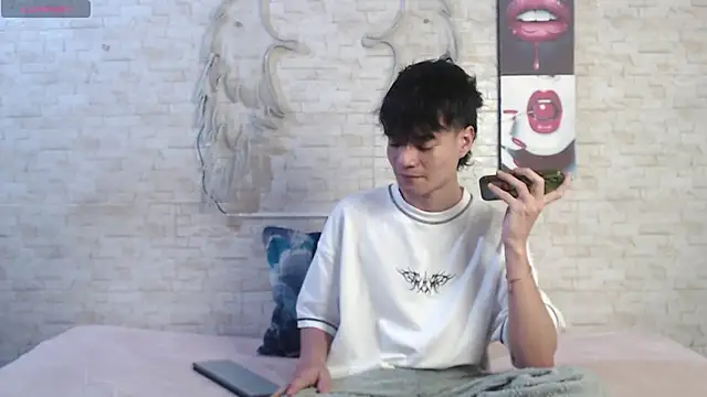 axel milo kairo and noa online show from 02-04-26, 04:57