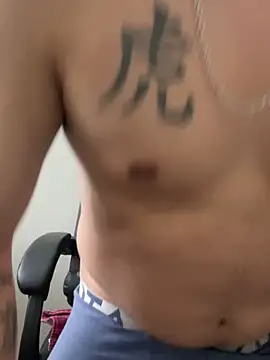 Aronxl online show from 11-21-25, 07:02