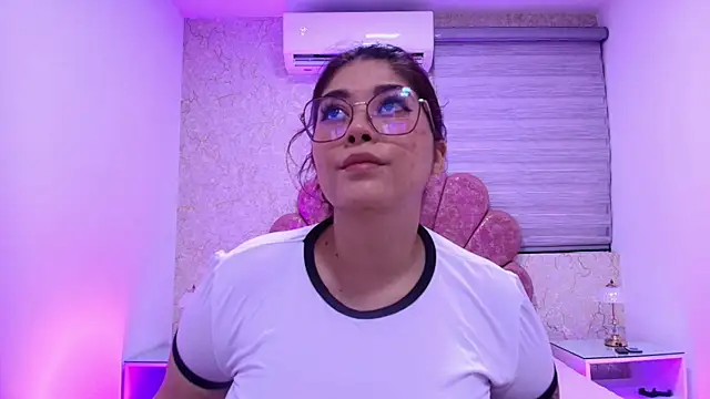 mia fontana  online show from 12-03-25, 11:53