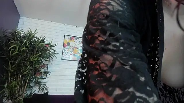 Velvet Dreamss online show from 11-20-25, 11:00