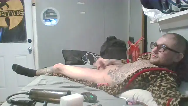 sexxxilexxxi44 online show from 03-17-26, 05:43