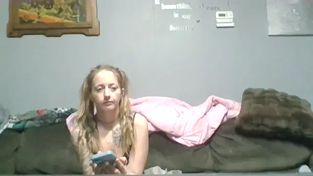 sexxxilexxxi44 online show from 03-13-26, 07:24