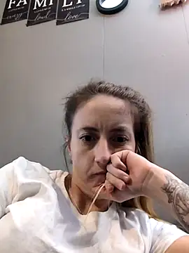 sexxxilexxxi44 online show from 11-24-25, 08:53