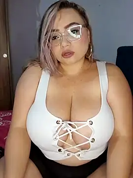 Amber bunnyx01 online show from 11-29-25, 04:45