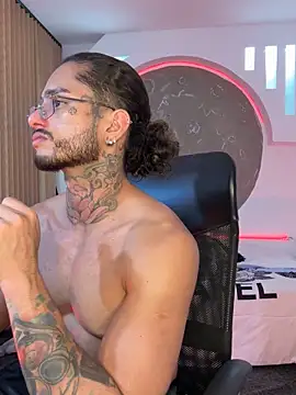 Alanrodgers online show from 12-04-25, 03:49