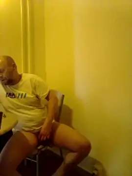 Snapshot of Patrik-Bi chatting on 01-14-26, 07:56 Patrik-Bi online show from 01-14-26, 07:56