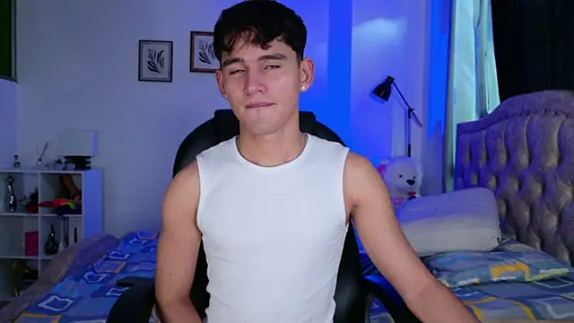 estebanperez 26 online show from 04-18-26, 11:12