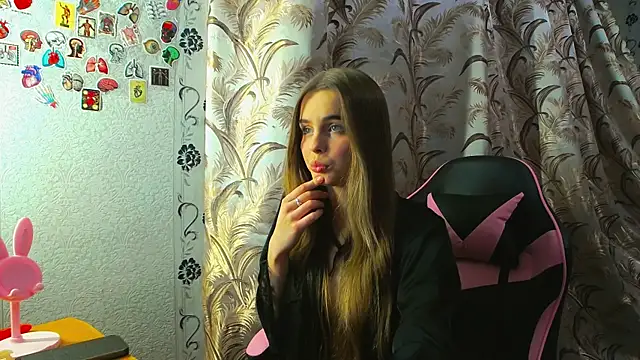 AlicaLOVEalisa777 online show from 01-08-26, 04:35