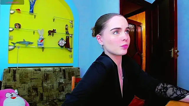 AlicaLOVEalisa777 online show from 05-08-26, 08:01