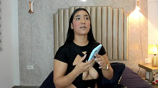 ArissDeLuna online show from 01-18-26, 09:51