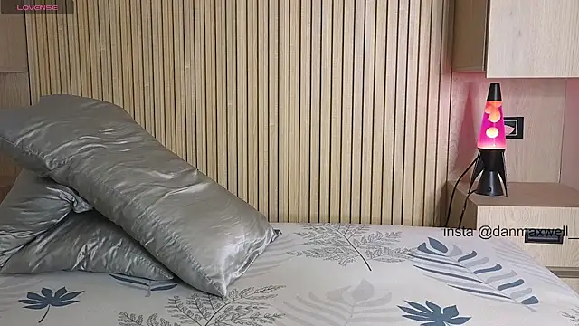 Danmaxwell  online show from 03-19-26, 04:12