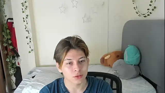 Felix kitty online show from 11-12-25, 07:29