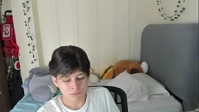 Felix kitty online show from 02-24-26, 06:53