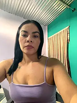 Snapshot of _Queen_Katrin_ chatting on 11-11-25, 08:14 Queen Katrin online show from 11-11-25, 08:14