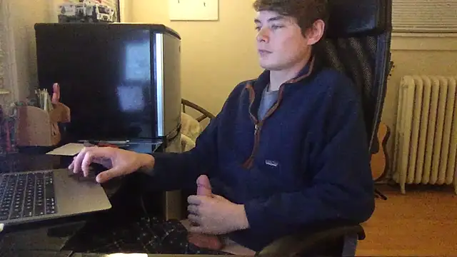 Snapshot of jw25055 chatting on 11-11-25, 02:39 jw25055 online show from 11-11-25, 02:39