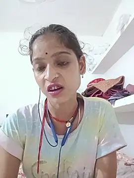 Mohnicute online show from 07-15-26, 06:48