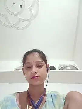 Mohnicute online show from 07-12-26, 06:53