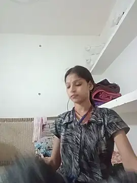 Mohnicute online show from 06-11-26, 06:05