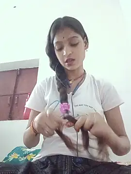 Mohnicute online show from 07-19-26, 06:59