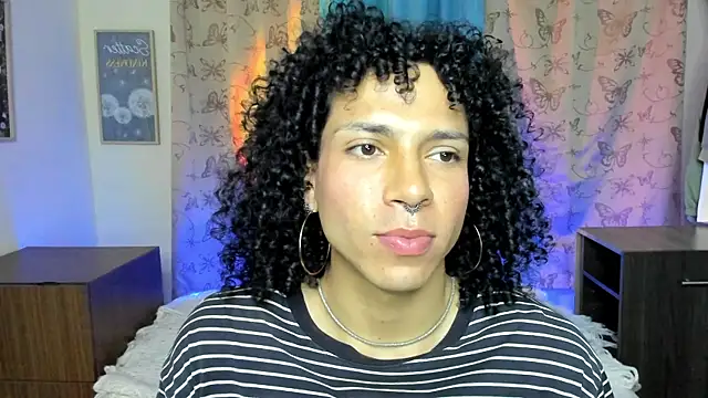 Angel White25 online show from 12-22-25, 10:43