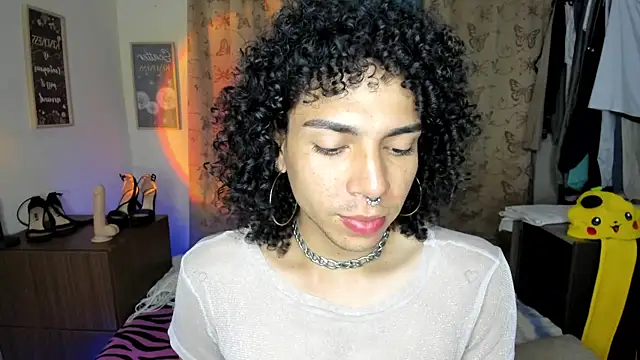 Angel White25 online show from 04-17-26, 11:29