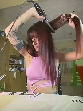 Snapshot of Taurina0105 chatting on 03-27-26, 06:33 Taurina0105 online show from 03-27-26, 06:33