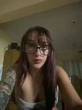 Snapshot of Taurina0105 chatting on 03-16-26, 05:04 Taurina0105 online show from 03-16-26, 05:04