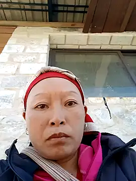 girl-hot2x online show from 12-22-25, 05:07