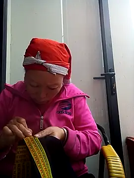 girl-hot2x online show from 11-18-25, 02:05