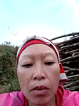 girl-hot2x online show from 12-23-25, 10:14