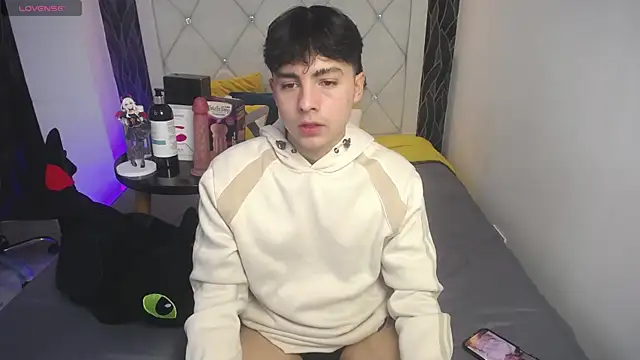 Samu FoXXX online show from 11-13-25, 08:13