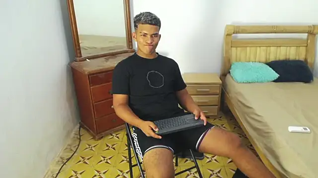 mathews    online show from 12-18-25, 03:11