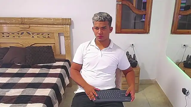 mathews    online show from 12-05-25, 05:39