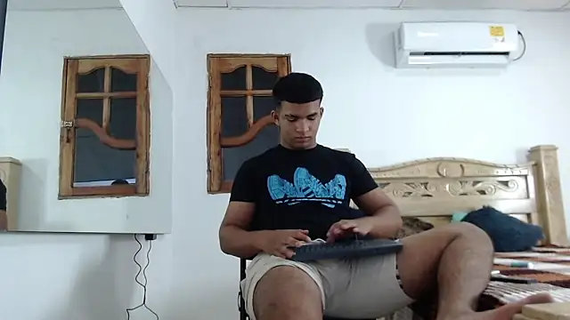 mathews    online show from 11-23-25, 03:05