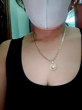 Annii68 online show from 12-19-25, 05:43