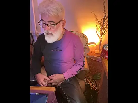 LeatherSdaddy online show from 01-06-26, 05:50