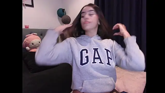 lauren clauz online show from 11-25-25, 12:11