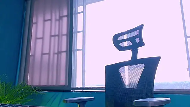 Imtavo online show from 02-23-26, 01:12