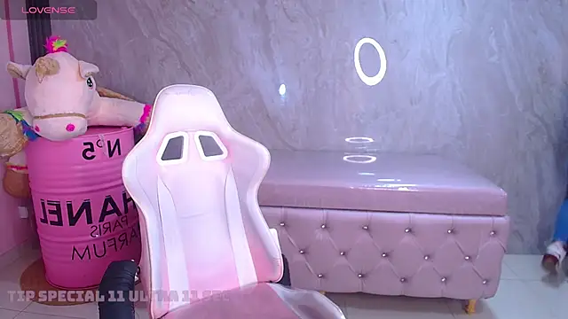 Violetta jhonson a online show from 12-22-25, 03:39