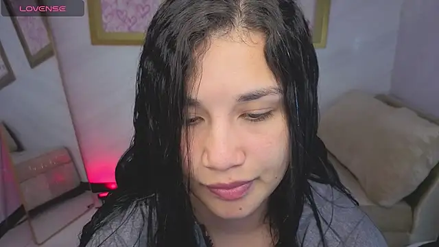 Violetta jhonson a online show from 05-26-26, 03:48