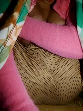 Hotty siatar online show from 11-19-25, 05:46